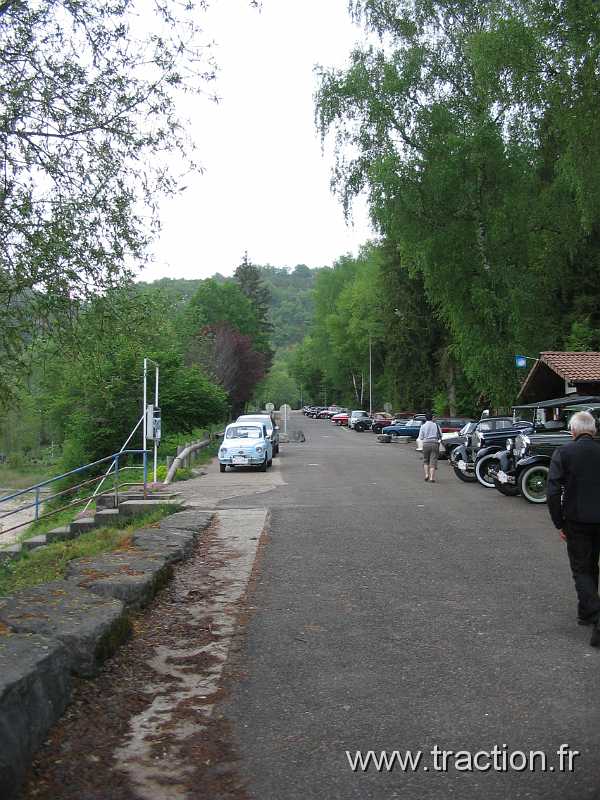 2011_CVAAM_35ans_12_Bateau-Mouche (27).JPG - 35 Ans du CVAAM, sortie dans le Doubs et le Jura, du 26 Avril au 1er Mai 2011, le Lac de Vouglans, déjeuner-croisière